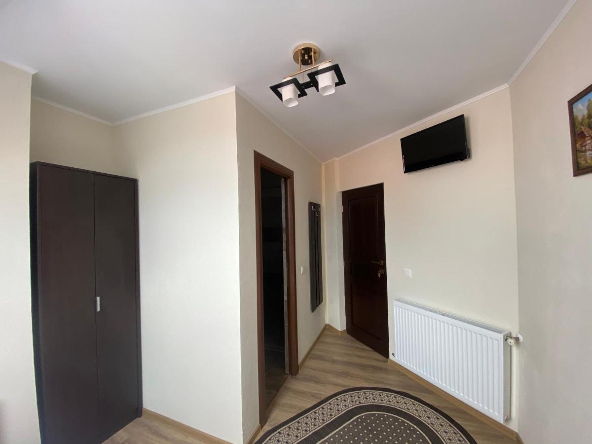 Gradics Panzio Hotel Siculeni Exterior photo