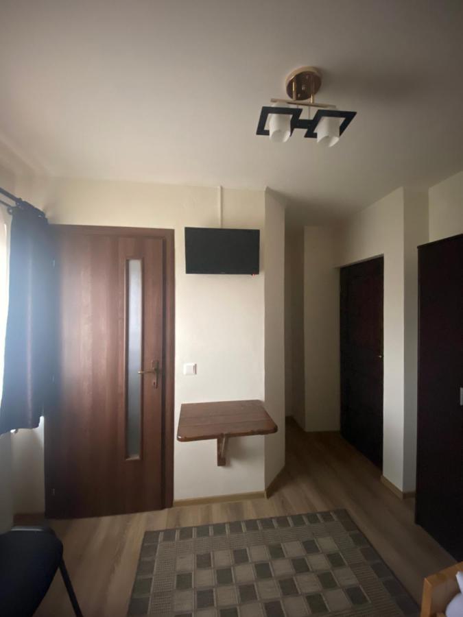 Gradics Panzio Hotel Siculeni Exterior photo